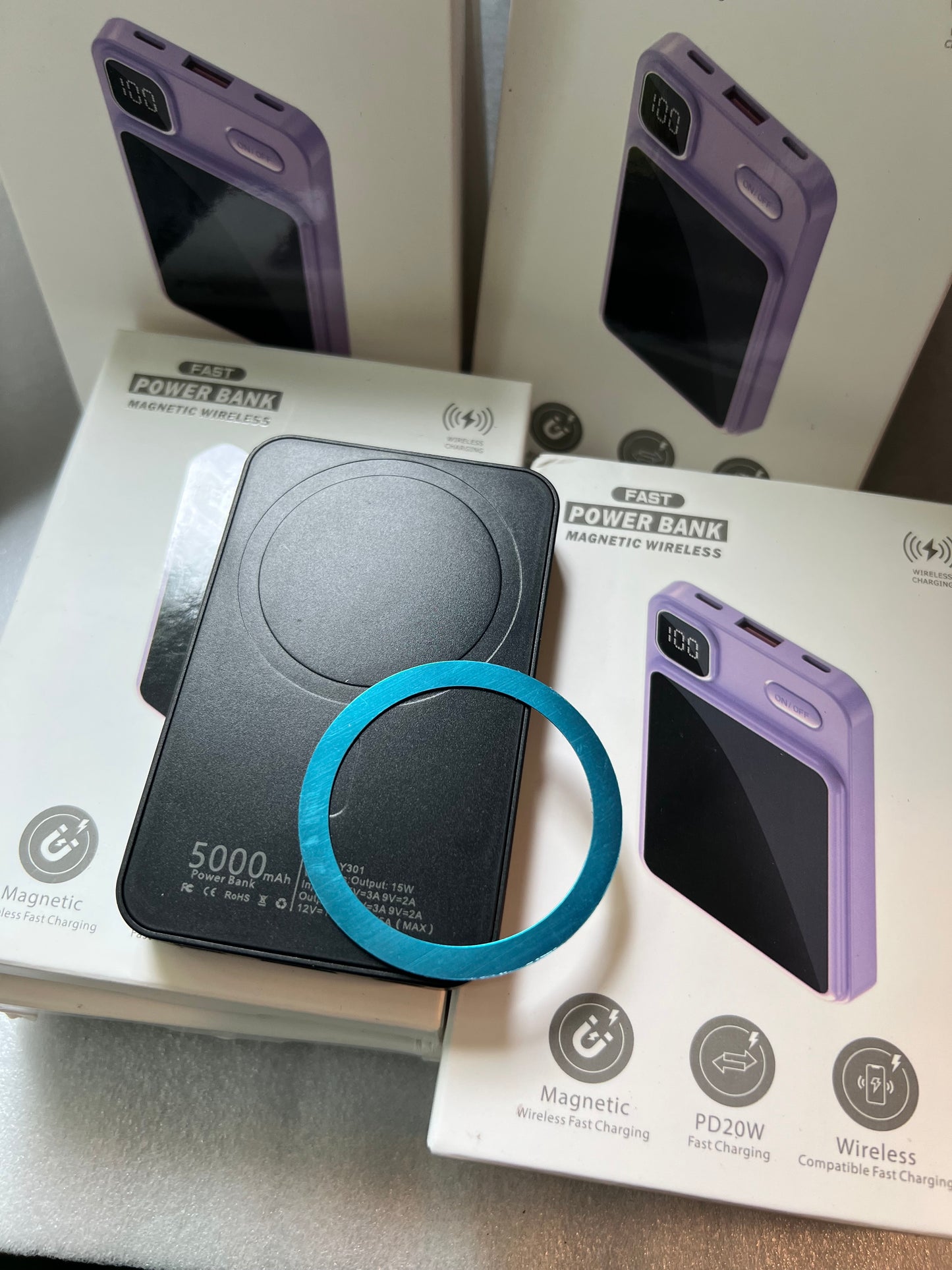 5000mAh Fast Charging Power Bank, Magnetic Wireless 5v input/ 9v output Power -Black